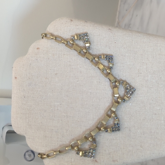 Worn 4 ways Stella and Dot Sutton necklace in gold - Picture 2 of 7